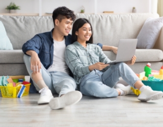 asian couple looking for clean apartment
